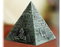 Egyptská kovová pyramida cca 10cm šedá